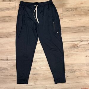 Vuori Men's Black Joggers with Drawstring